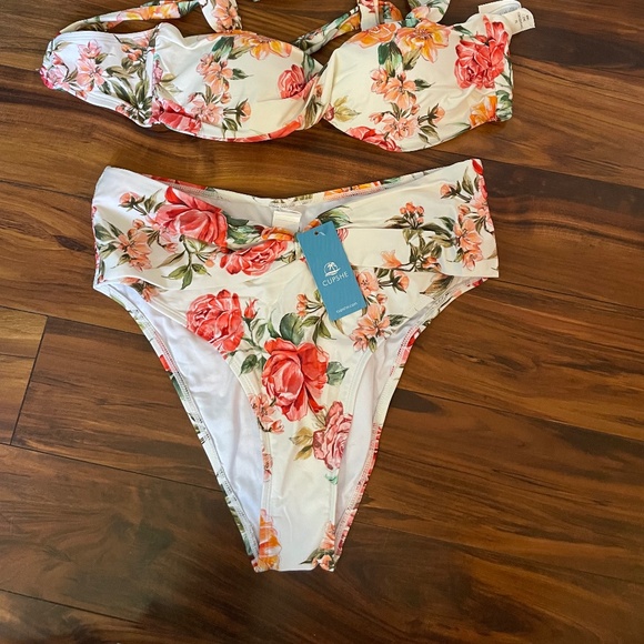 Flora bikini - Picture 2 of 2